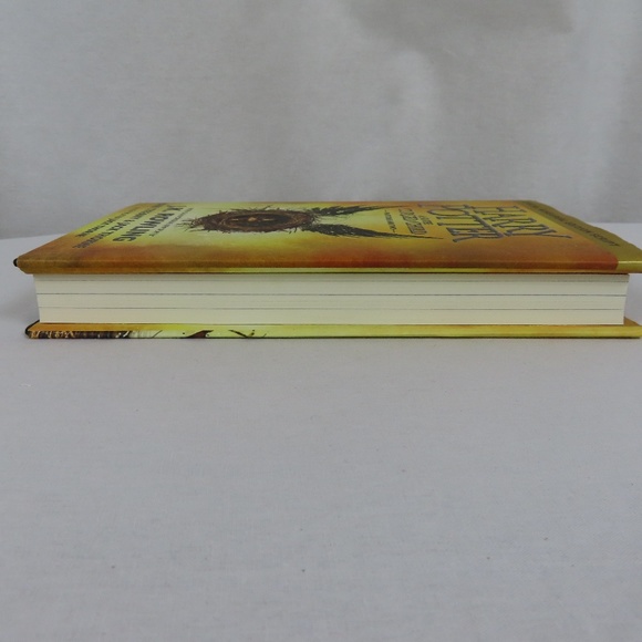 Harry Potter and the Cursed Child Special Rehearsal Edition Book - Picture 3 of 10